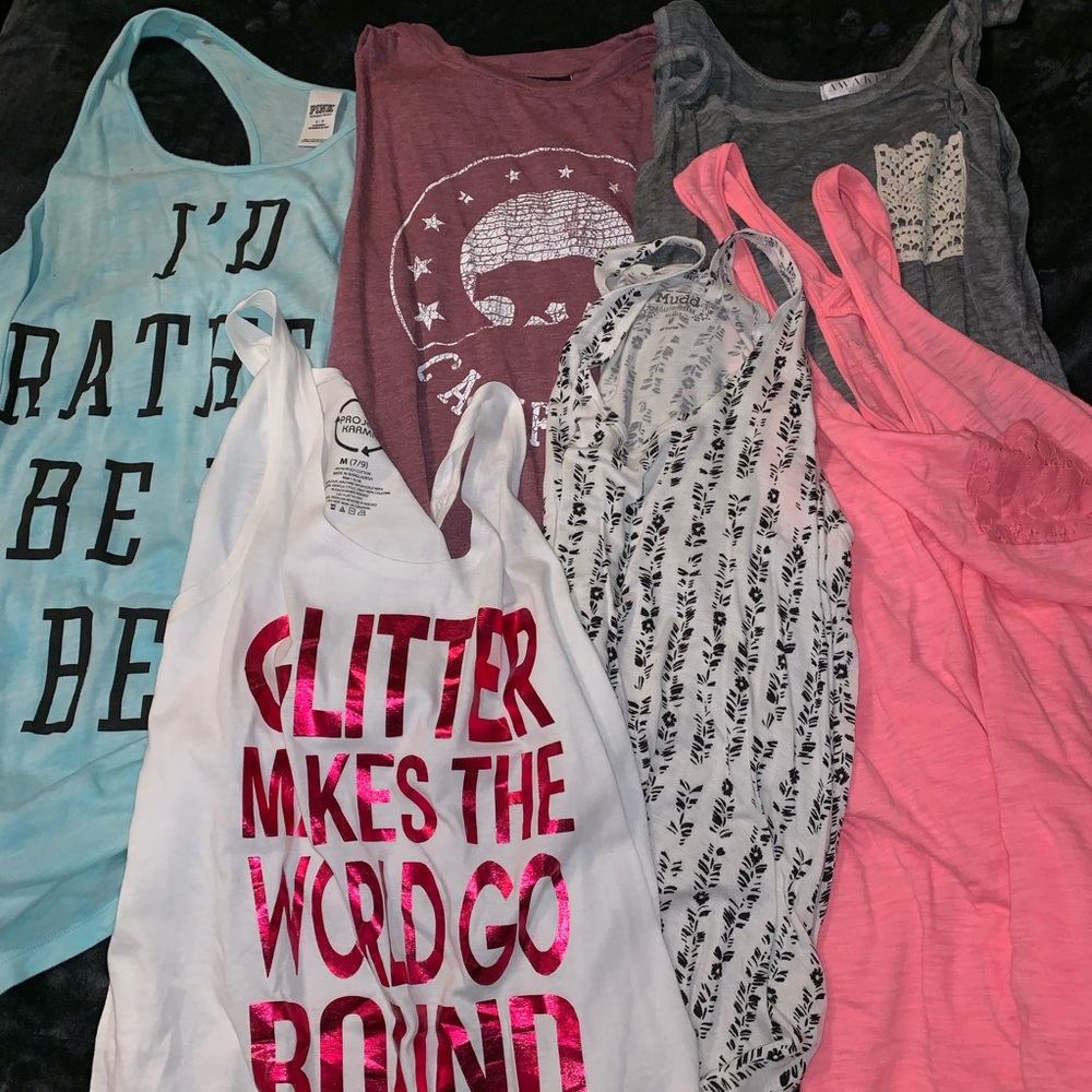 6 super cute tanks for work out/lounge in! Size M!